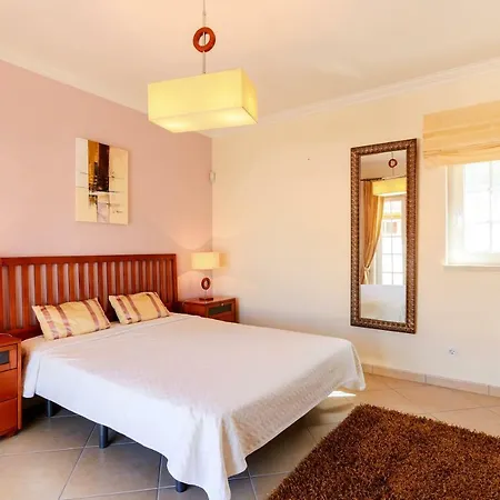 Villa Branca - 4 Bedroom Holiday With Pool & Wifi At Praia Del Rey *